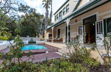Familjelodge - pool